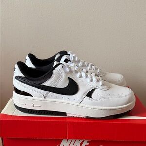 Nike Gamma Force Black Summit White DX9176-100 Women’s Size 9